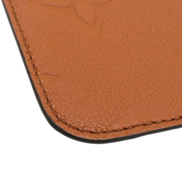 Louis Vuitton Empreinte Neverfull Pouch - Picture 4 of 9